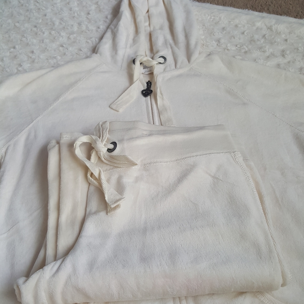 Velour sweat suit